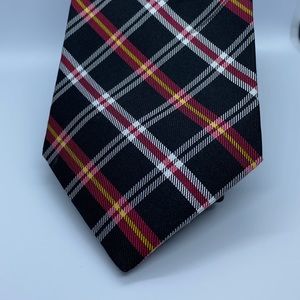 Roundtree & Yorke Tie